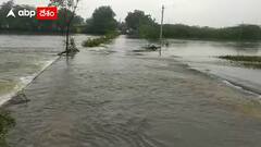 Kadapa Rains: ట్రాక్టర్ల సాయంతో గ్రామం నుండి బయటకు వస్తున్న గ్రామస్తులు