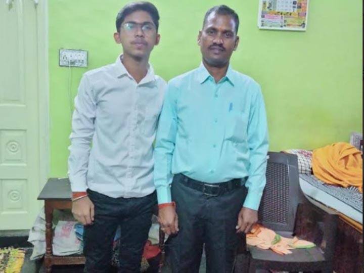 CM Bhupesh Baghel approves four lakh rupees to student Yogesh Sahu for admission in ITI Bombay ANN Chhattisgarh News: सीएम बघेल की मदद के बाद IIT बॉम्बे में पढ़ेगा ड्राइवर का बेटा, 4 लाख रुपये मंजूर