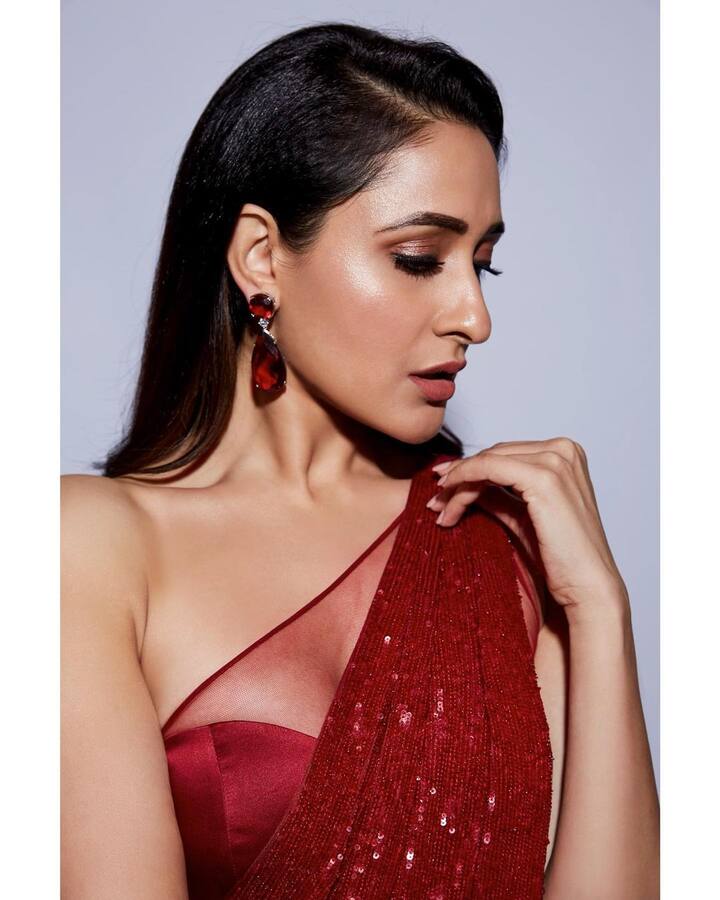 ప్రగ్యా జైస్వాల్ క్యూట్ పిక్స్ (Image credit: Pragya jaiswal/Instagram)