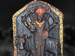 शनि की प्रिय राशियों पर चल रही है शनि साढ़े साती और ढैय्या, देखें कब मिलेगी इन्हें मुक्ति