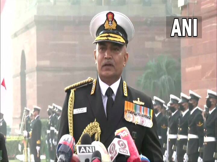 New Naval Chief: एडमिरल हरि कुमार ने संभाला नौसेना के नए प्रमुख का पदभार, कहा- समुद्री सीमाओं की सुरक्षा के लिए हर संभव करेंगे कोशिश