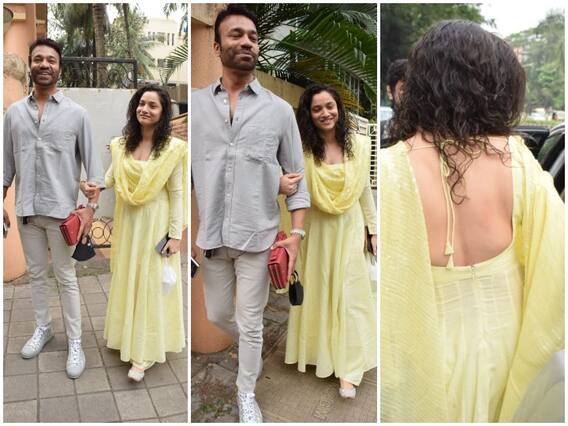 Ankita Vicky Wedding: शादी का कार्ड बांटने निकले अंकिता लोखंडे और विक्की जैन, कुछ ही दिनों में दुल्हनिया बनेंगी Ankita Lokhande Ankita Vicky Wedding: शादी का कार्ड बांटने निकले अंकिता लोखंडे और विक्की जैन, कुछ ही दिनों में दुल्हनिया बनेंगी Ankita Lokhande