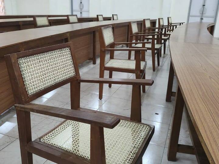 கரூர் மறைமுகத் தேர்தலில் கட்சி தாவும்  கவுன்சிலர்கள் - செந்தில் பாலாஜி VS எம்.ஆர்.விஜயபாஸ்கர்