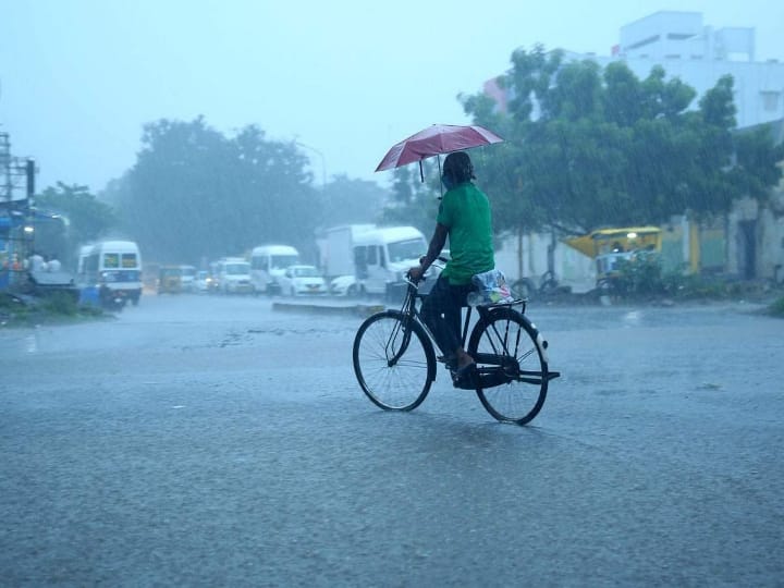 Tamil Nadu Weather Forecast: Chances of heavy rain today in 4 districts theni, tenkasi, tuticorin, ramanathapuram -IMD Chennai Weather Update: 4 மாவட்டங்களில் இன்று கனமழைக்கு வாய்ப்பு... வானிலை ஆய்வு மையம் தகவல்!
