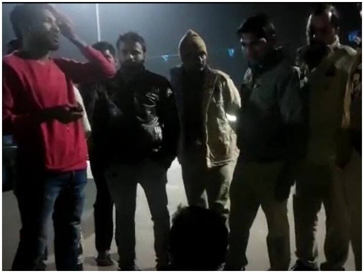 Uttar Pradesh miscreants attacked gram pradhan and two other people in kanpur ANN Crime News: कानपुर में फिर बेखौफ हुए बदमाश, ग्राम प्रधान समेत तीन लोगों पर किया जानलेवा हमला