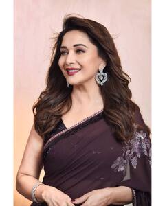 Madhuri Dixit Photos: అందాల దేవత... ఆరాధ్య దేవత... మాధురీ దీక్షిత్