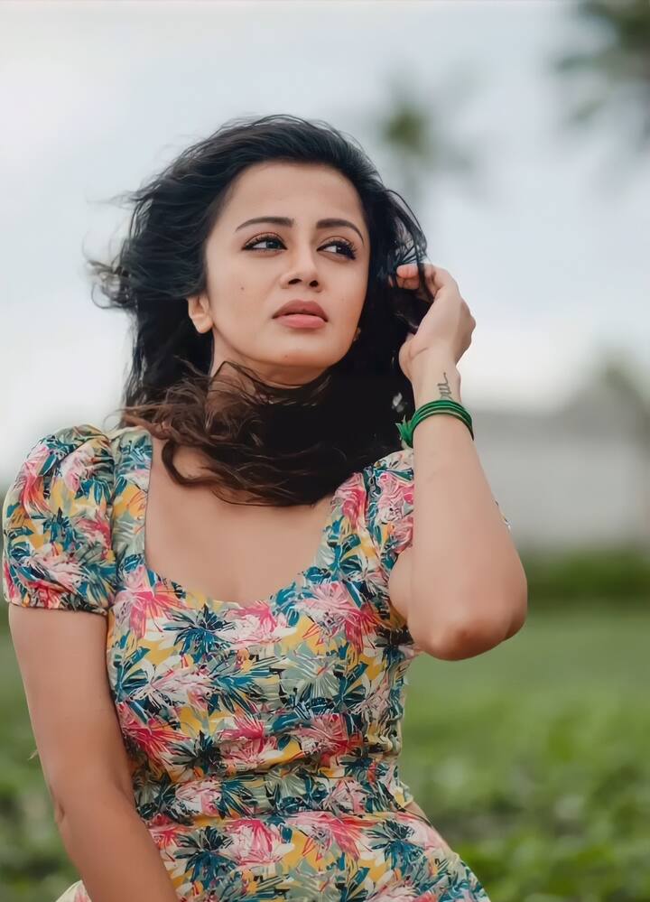 வெண்மையாநேன் வெண்மையாநேன், மெல்ல நானும், தன்மையானேன்..