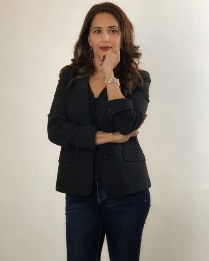 మాధురీ దీక్షిత్ అందమైన ఫోటోలు (Image credit: Madhuri Dixit /Instagram)