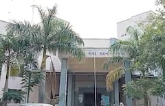 વડોદરાના કરજણ સેવાસદન ખાતે ફરજ બજાવતા નાયબ મામલતદાર 5 હજારની લાંચ લેતા ઝડપાયા