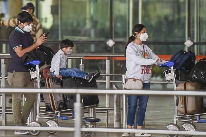 1000 People Landed In Mumbai From African Countries In Last 15 Days, 100 Out Of 466 Tested Omicron Scare: 1000 People Landed In Mumbai From African Countries In Last 15 Days, 100 Tested. BMC On Alert