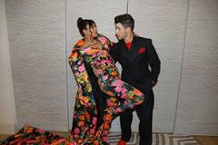 2021 Fashion Awards में Nick Jonas के साथ Priyanka Chopra ने रेड कारपेट पर दिखाया स्टाइलिश अंदाज, देखें तस्वीरें