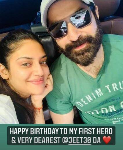 জিৎ-এর সঙ্গে একটি ছবি নিজের ইনস্টাগ্রাম স্টোরিতে শেয়ার করেছেন অভিনেত্রী নুসরত জাহানও