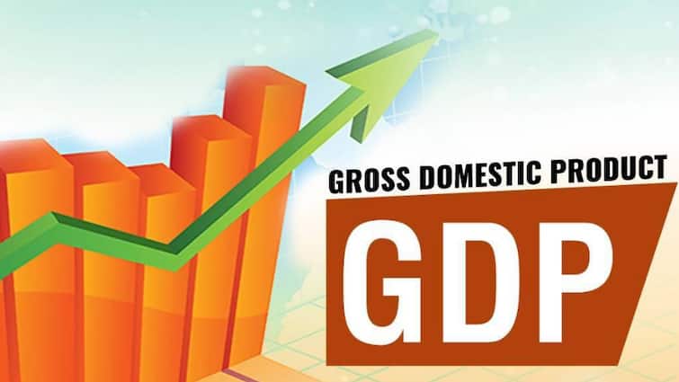 India's GDP Grows By 8.4% in July-September Quarter India Q2 GDP Data : सलग दुसऱ्या तिमाहीत आर्थिक विकास दर वाढला, गेल्या वर्षीच्या तुलनेत जीडीपी उणे 7.4 वरुन 8.4 टक्क्यांवर