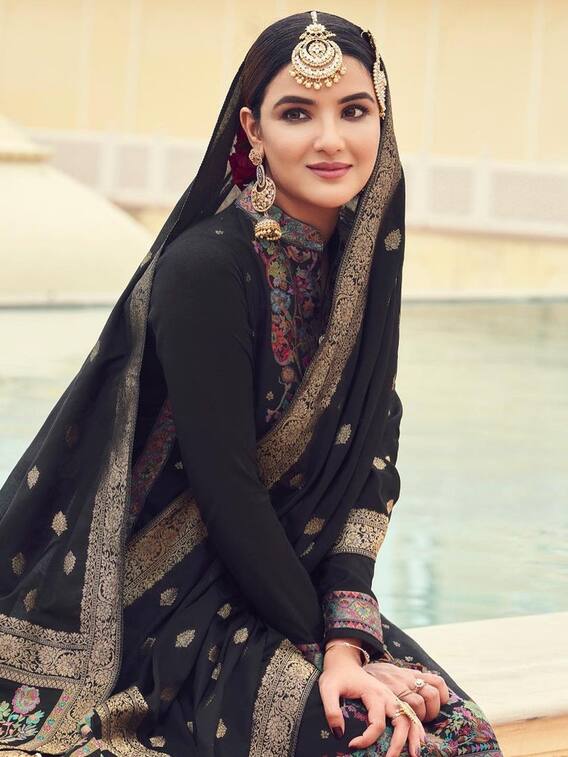 Jasmin Bhasin का ज्वैलरी कलेक्शन उड़ा देगा होश