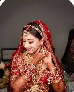 Madhya Pradesh: देवास की दबंग SDM प्रिया वर्मा ने रचाई शादी, बीजेपी नेता को थप्पड़ मारकर चर्चा में आईं थीं