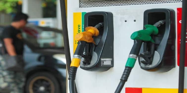On Reducing Tax on Petrol Diesel Finance Minister Nirmala Sitharaman says Govt keeps close watch make intervention when required by calibrating Excise Duty Relief From Costly Petrol Diesel: संसद में बोलीं वित्त मंत्री, पेट्रोल डीजल की कीमतों पर है सरकार की नजर, जरुरत महसूस करने पर सरकार करेगी हस्तक्षेप