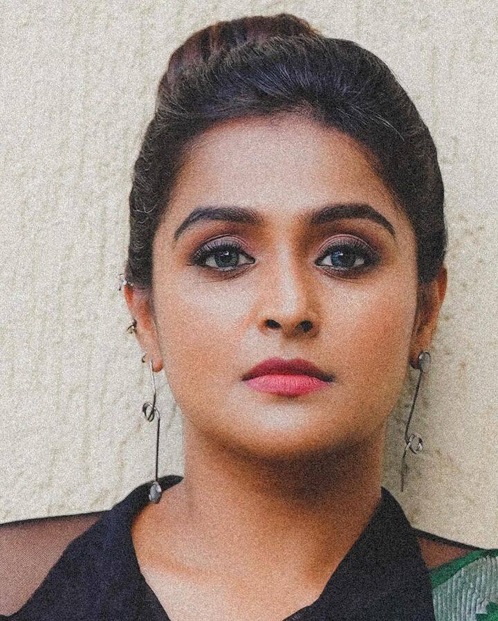 அந்தி வானம் அரைக்கும் மஞ்சள், அக்கினிக் கொழுந்தில் பூத்த மஞ்சள்,