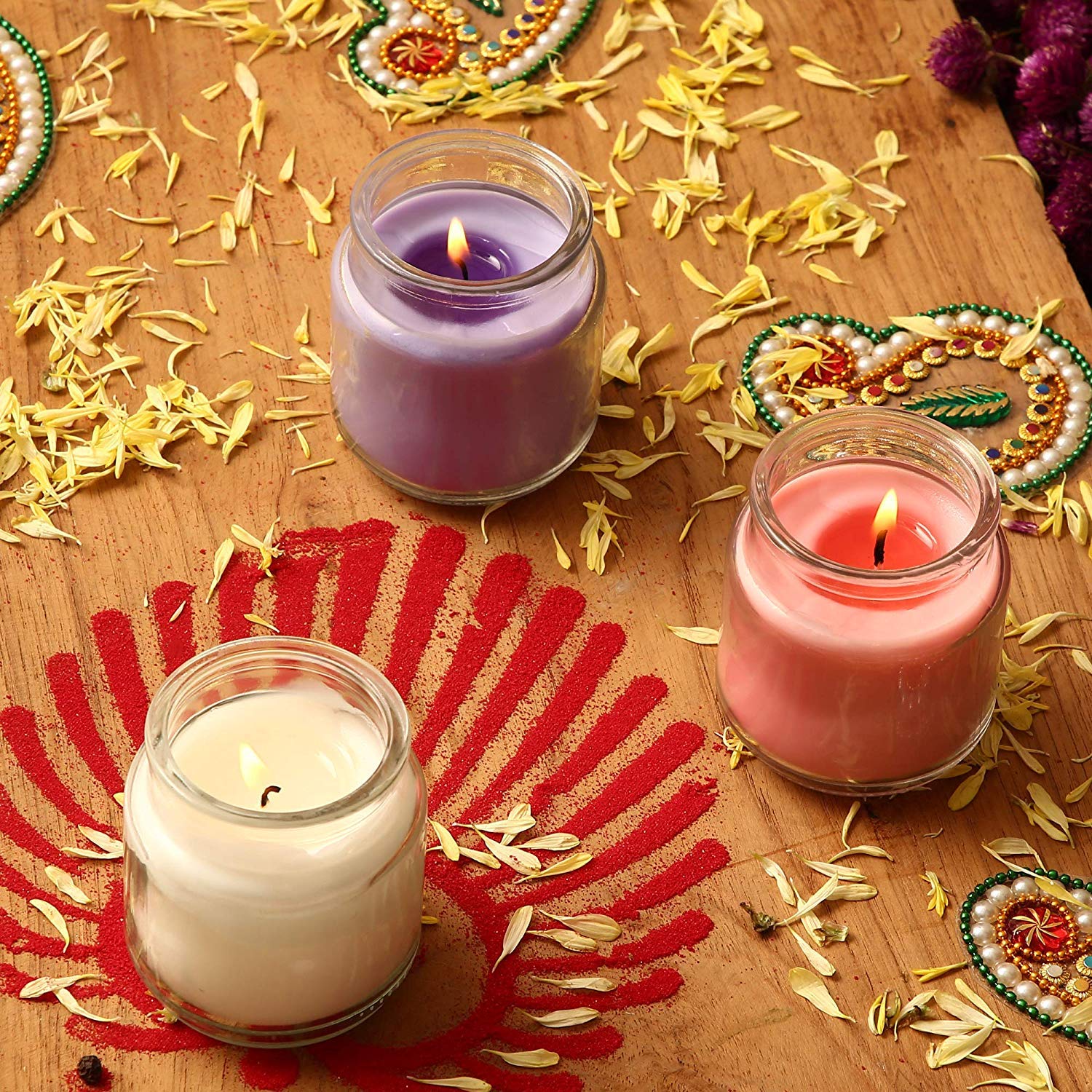 Amazon Deal: सर्दियों में फील गुड फैक्टर के लिए खरीदें ये Scented Candles Set, दिखने में बेहद क्लासी और पॉजिटिविटी लाती हैं फ्लेवर्ड कैंडल