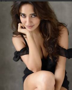 Bhagalpur News: बिहार के भागलपुर की रहने वाली हैं बॉलीवुड एक्ट्रेस Neha Sharma, पापा हैं कांग्रेस विधायक, पढाई  के दौरान मिल गया था फिल्मों में ब्रेक