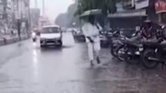 સુરત: બારડોલીમાં પવન સાથે વરસાદ. વાતાવરણમાં ઠંડક પ્રસરી, જુઓ ગુજરાતી ન્યુઝ