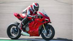 Ducati Bike: পর্দা উঠল নতুন বাইকের, দেখে নিন 2022 Ducati Panigale V4