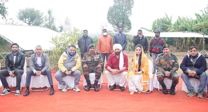 कुछ दिनों पहले ही सनी देओल ने गदर 2 का मोशन पोस्ट रिलीज किया था. इसके बाद से है फैंस इस फिल्म के लिए बेसब्र हुए जा रहे हैं.