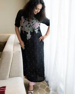 'மழைவரும் அறிகுறி என் விழிகளில் தெரியுதே’ : Gorgeous நித்யா மேனன் க்ளிக்ஸ்