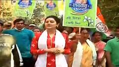 Kolkata Municipal Election: প্রচারে TMC প্রার্থী অনন্যা বন্দ্যোপাধ্যায়, এলাকার সমস্যা নিয়ে নিলেন খোঁজ | Bangla News