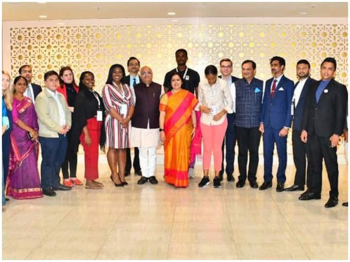 India is hosting younger leaders from foreign democratic countries via  Gen Next leaders program ANN भारत के नए प्रयास ने बदली 'जेन नेक्स्ट डेमोक्रेसी' के क़ई नुमाइंदों की धारणाएं
