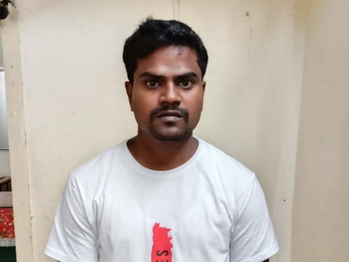 27 year MAN arrested in POCSO Act near Karur நிமிர்ந்து நில், துணிந்து சொல்: தாய்மாமன் மகளிடம் பாலியல் சீண்டல் - வாட்சஸ் ஆப் புகாரில் இளைஞரை சிக்க வைத்த சிறுமி