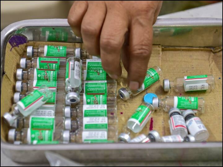 Serum Institute of India Asks DCGI to give approval for Covishield as booster dose Booster Dose: सीरम इंस्टिट्यूट ऑफ इंडिया ने बूस्टर डोज़ के लिए DCGI से मांगी मंज़ूरी