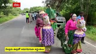 రైతులు ముందు కదలగా అనుసరించిన దేవుడి రథాలు