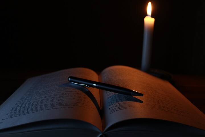 वे कैंडिडेट्स जिन्होंने इस परीक्षा के लिए सफलतापूर्वक आवेदन किया है, उन्हें कुछ ही समय में एडमिट कार्ड इश्यू कर दिए जाएंगे ताकि वे परीक्षा दे सकें.