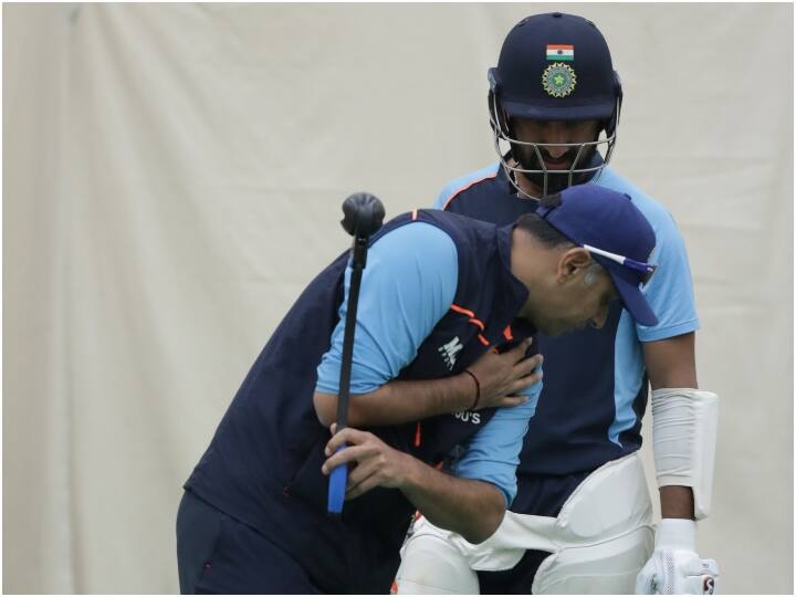 कोहली ने कहा कि टीम प्रबंधन वानखेड़े टेस्ट के लिए बल्लेबाजी और गेंदबाजी पर अंतिम फैसला करने से पहले सभी विकल्पों पर चर्चा करेगा और मौसम की स्थिति को ध्यान में रखते हुए बदलाव पर काम करेगा.