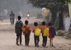 Air pollution: দূষণের গ্রাসে দিল্লি, স্কুল বন্ধ করার নির্দেশ সুপ্রিম কোর্টের