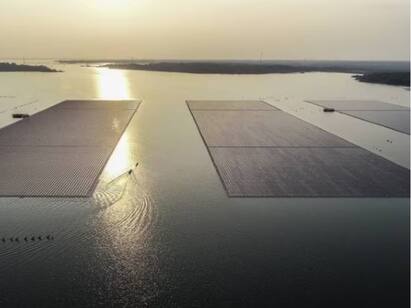 The Worlds Largest Floating Solar Power Farm Is Now Open In Thailand தெர்மாகோலுக்கு ‛டப்’ கொடுக்கும் இந்தோனேசியா... அணையில் மிதக்கும் சோலார் பேனல்கள்!