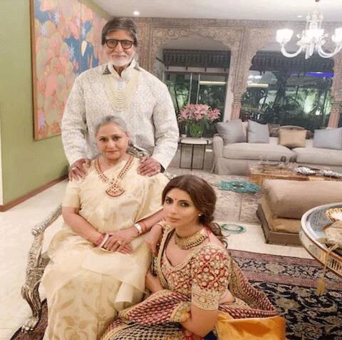 अमिताभ बच्चन ने अपने घर को तमाम बड़े आर्टिस्ट की पेंटिंग से सजवा रखा है.