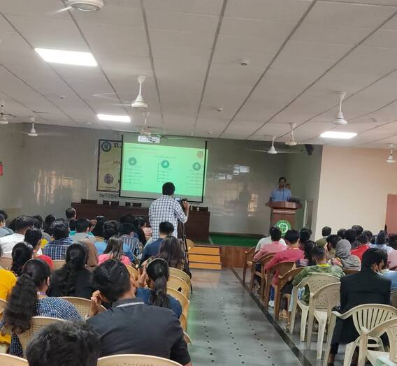 Cyber Security: సైబర్ సెక్యూరిటీపై అవగాహనా కార్యక్రమం.. బ్లాక్ చైన్ టెక్నాలజీ,  క్రిప్టోకరెన్సీ, బిట్‌కాయిన్ పై విద్యార్థుల క్వశ్చన్స్..