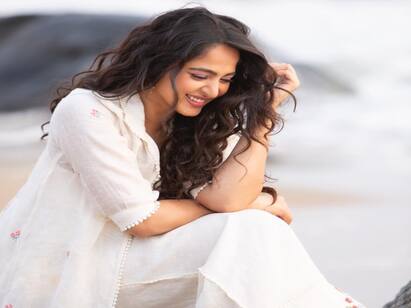 anushka shetty join hands with director a.l.vijay again anushkashetty| கோலிவுட் பக்கம்  ரீ-எண்ட்ரி கொடுக்கும் தேவசேனா- அந்த இயக்குநருடன் கூட்டணி!