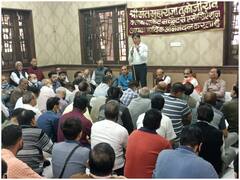 Indore News: इंदौर में जीएसटी के विरोध में उतरा कपड़ा व्यापारी संघ, पीएम मोदी को रोज भेजेंगे 5 हजार पोस्टकार्ड