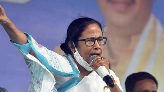 अब कहां है UPA?, तीसरा मोर्चा खड़े करने के पक्ष में Mamata Banerjee, किसको पहुंचाए फायदा और नुकसान?