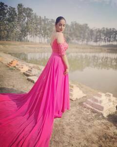 Rani Chatterjee Latest Photos: पिंक गाउन पहनकर भोजपुरी एक्ट्रेस Rani Chatterjee की खूबसूरती ने किया घायल, दिल थामकर बैठ गए फैंस!