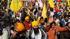 Farmers demand Kangana Ranaut's apology, intercept her vehicle