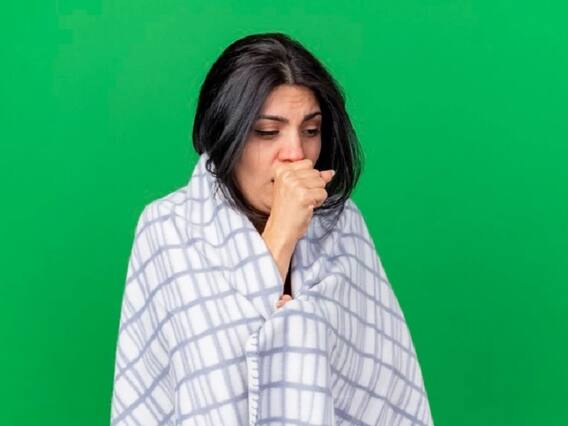 Health Tips: खांसी हो रही है तो दवा लेने से पहले हो जाएं सावधान! बिना डॉक्टर की सलाह न लें कोई दवाई Health Tips: खांसी हो रही है तो दवा लेने से पहले हो जाएं सावधान! बिना डॉक्टर की सलाह न लें कोई दवाई