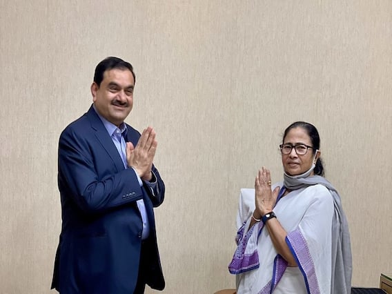 West Bengal: अडानी ने की सीएम ममता बनर्जी से मुलाकात, बंगाल में निवेश समेत इन मुद्दों पर हुई बात West Bengal: अडानी ने की सीएम ममता बनर्जी से मुलाकात, बंगाल में निवेश समेत इन मुद्दों पर हुई बात
