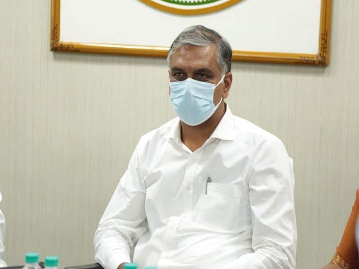 Minister Harish Rao on vaccination Minister Harish Rao: తెలంగాణలో తొలిడోసు వ్యాక్సినేషన్‌ వంద శాతం పూర్తి చేశాం.. 7,970 బృందాలు పనిచేస్తున్నాయి