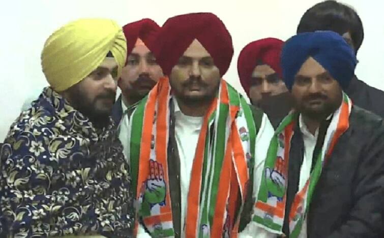 punjabi singer sidhu moose wala joins congress ahead of assembly polls might fight election ખાલિસ્તાનનો સમર્થક પંજાબી પોપ સ્ટાર જોડાયો કોંગ્રેસમાં, ઈન્સ્ટા પર છે 70 લાખ ફોલોઅર્સ, જાણો બીજા ક્યા છે વિવાદ ?