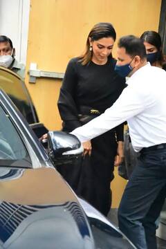 Deepika Padukone Saree Pics: সব্যসাচী মুখোপাধ্যায়ের শাড়িতে 'ব্ল্যাক বিউটি' দীপিকা পাড়ুকোন, মুগ্ধ রণবীর কী লিখলেন?