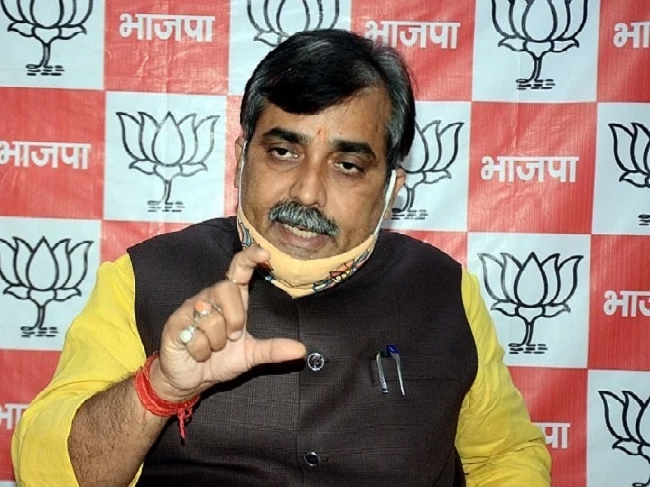 Minister Jivesh Mishra 'melted' After Patna Dm And Ssp Gone To His  Residence, Retracted From His Own Allegations Ann | Bihar Politics: रात के  अंधेरे में मनाने पहुंचे DM-SSP तो 'पिघले' मंत्री
