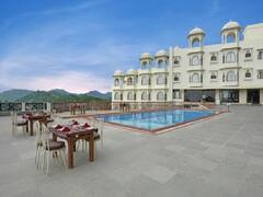 Destination Wedding: केवल 10 लाख के बजट में करना चाहते हैं डेस्टिनेशन वेडिंग, इन जगहों में से करें सेलेक्ट